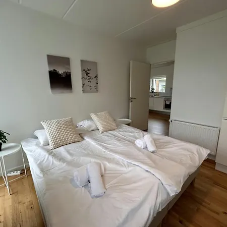 Convenient For 3 In Skejby Lägenhet *